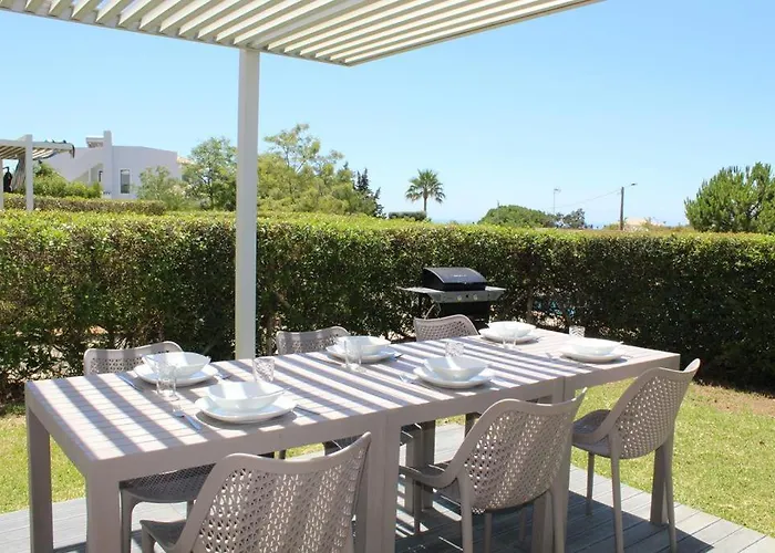 Guest house Quinta Dos Crastos Pool House Porches (Algarve)