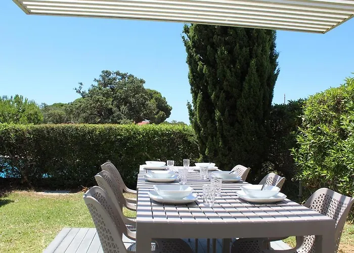 Quinta Dos Crastos Pool House 4* Porches (Algarve)
