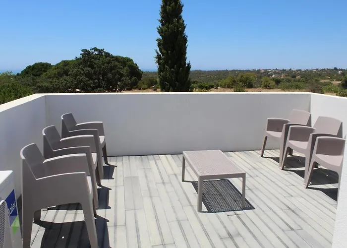 Guest house Quinta Dos Crastos Pool House